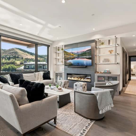 42 Riverfront Ln #402 - Image 1