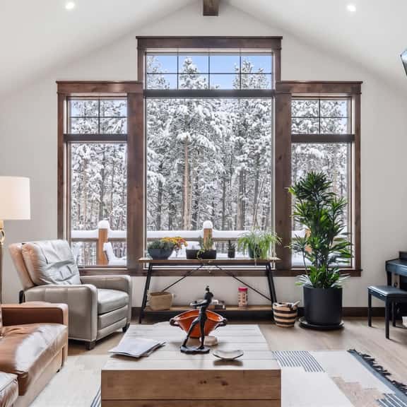 88 Retreat Dr - Image 1