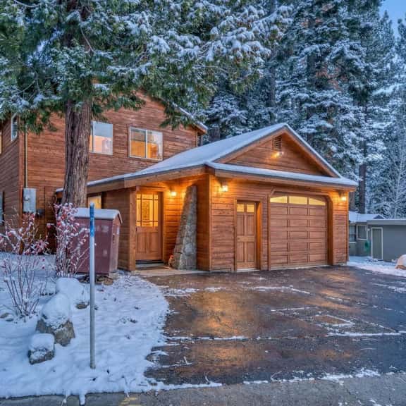 350 Jackpine St - Image 1