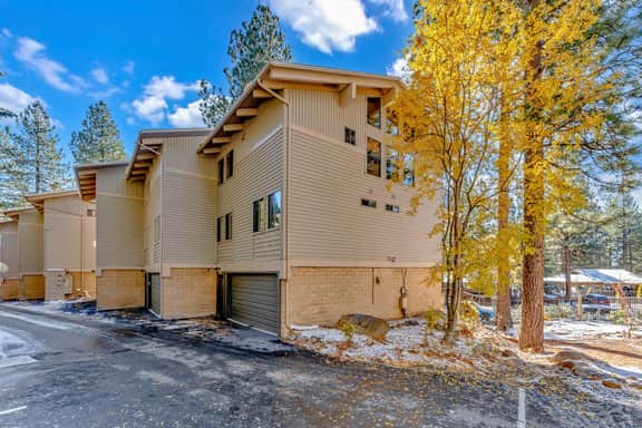 Royal Pines #68 - Image 4