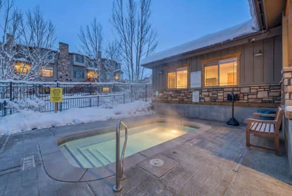 Bear Hollow 4303 - Image 2