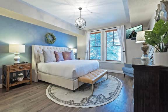 Town Pointe C104 - Image 5