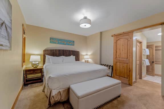 1810 Deer Park Dr - Image 3