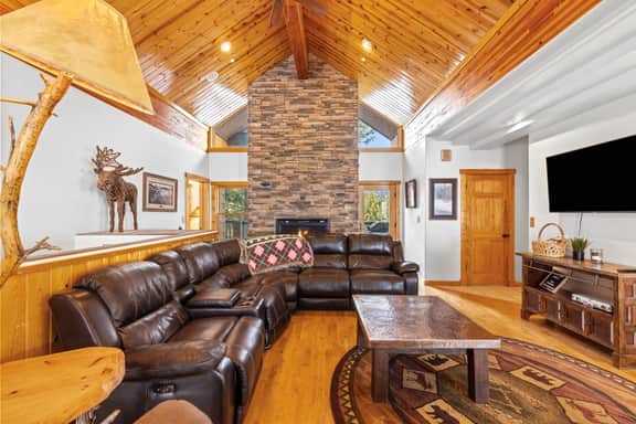 670 Antler Ridge - Image 2