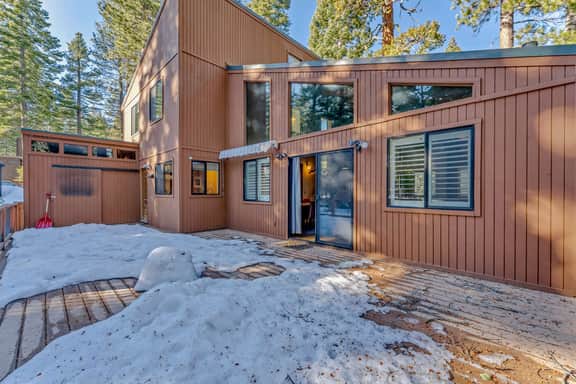 5555 Sahara Dr - Image 5