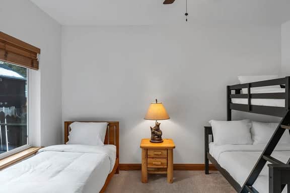 8436 Steelhead Ave - Image 4