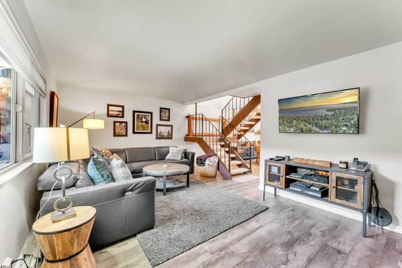 195 Lake Forest Glen - Image 3