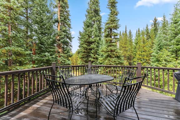 384 Settlers Dr - Image 5