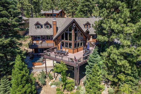 3165 Meadowbrook Dr - Image 2
