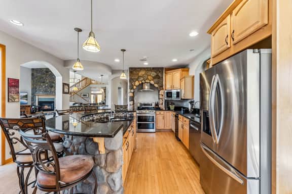 35 Fletcher Ct - Image 2