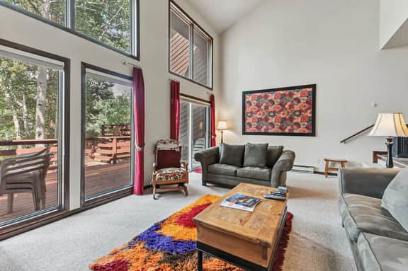 19 Hawn Dr - Image 5