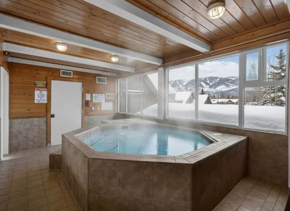 Lodge At MV #146 - Image 5