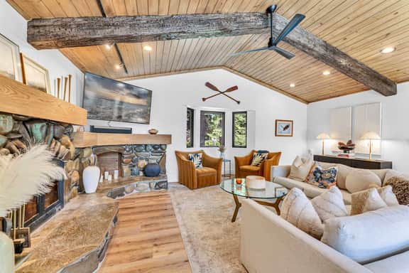 930 Carnelian Cir - Image 3