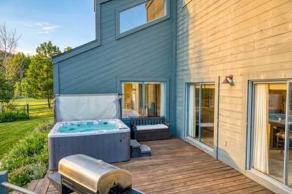 180 Basque Dr - Image 2