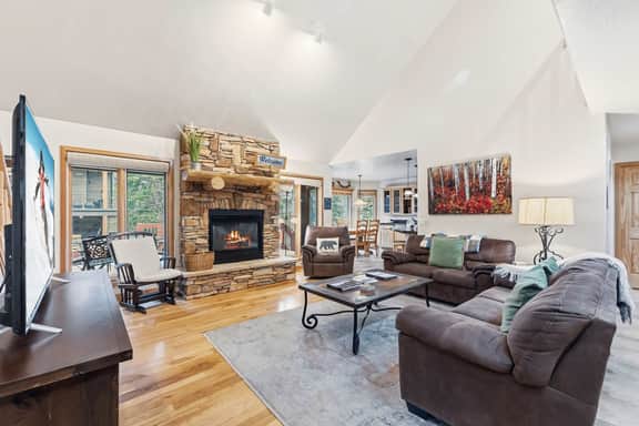 1508 Legend Lake Cir - Image 2