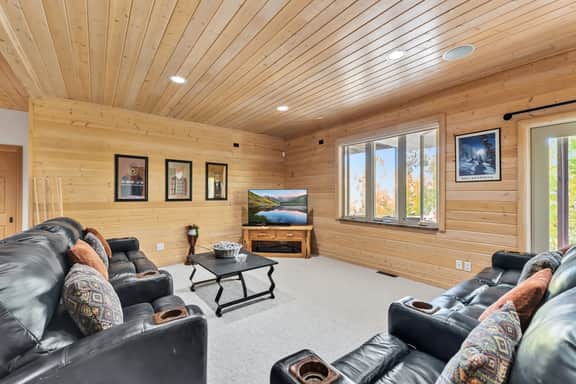 122 Kings Ct - Image 3
