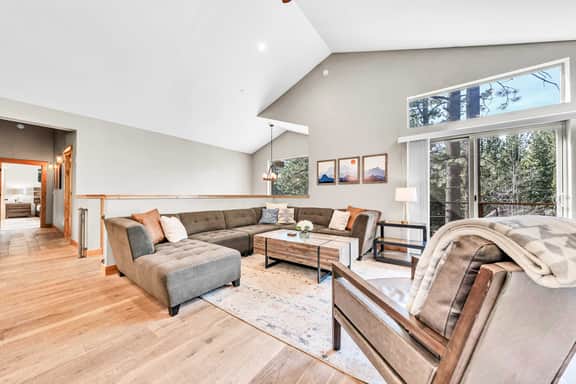 1900 Haidas Cir - Image 3