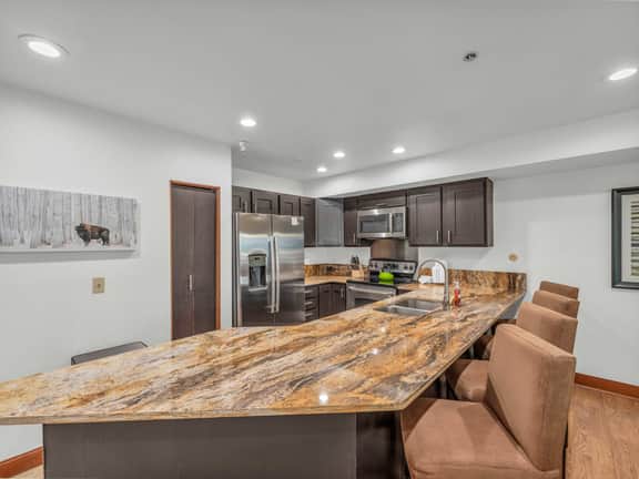 SilverCliff #302 - Image 2