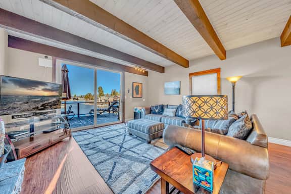 452 Christie Dr - Image 3