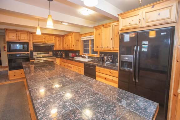 587 Tallac St - Image 3