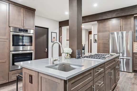 1074 Eagle Dr - Image 5