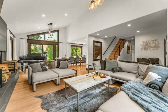 499 Stone Creek - Image 2