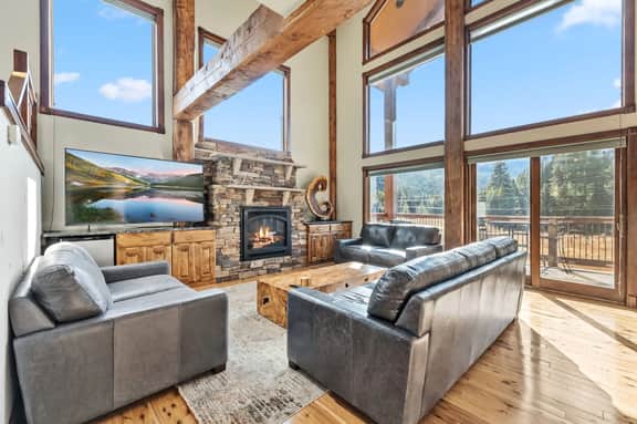 390 Whispering Pines - Image 2