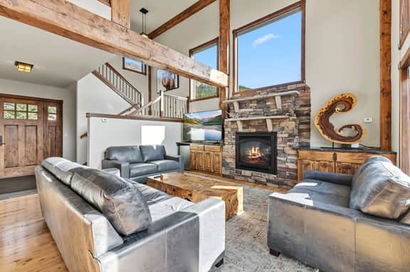 390 Whispering Pines - Image 5