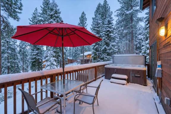 1550 Queens Way - Image 4