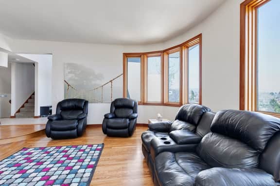 1655 Gillaspie Dr. - Image 3