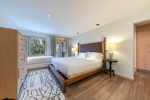 1482 Davos Ct - Image 5