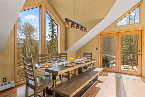 880 Fox Farm - Image 4