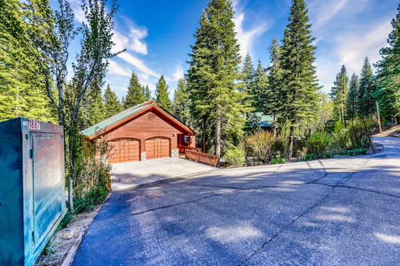 11887 Chamonix Rd - Image 5