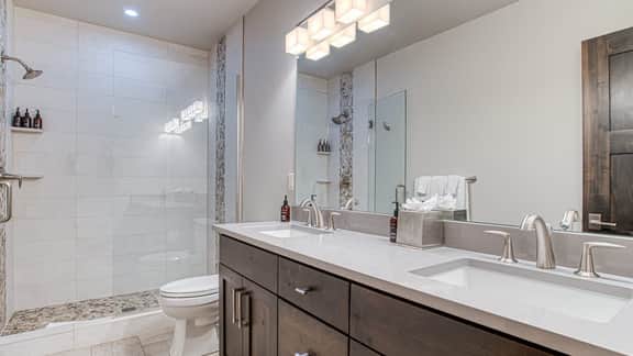 269 River Park Dr - Image 2