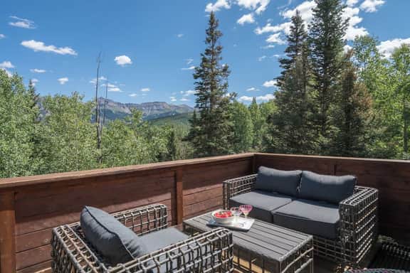 110 Hood Park - Image 3