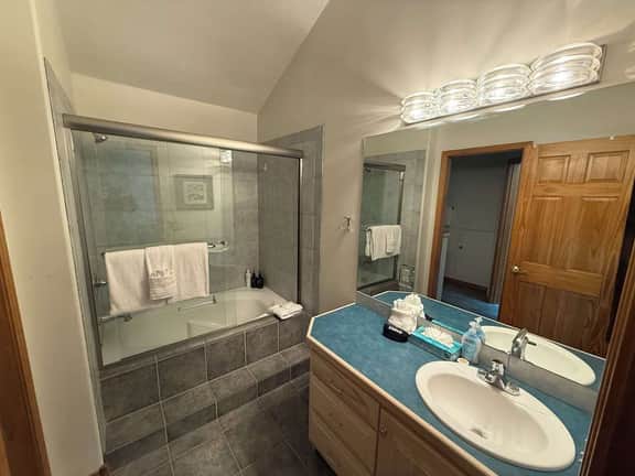 21 Mountain View - Image 5