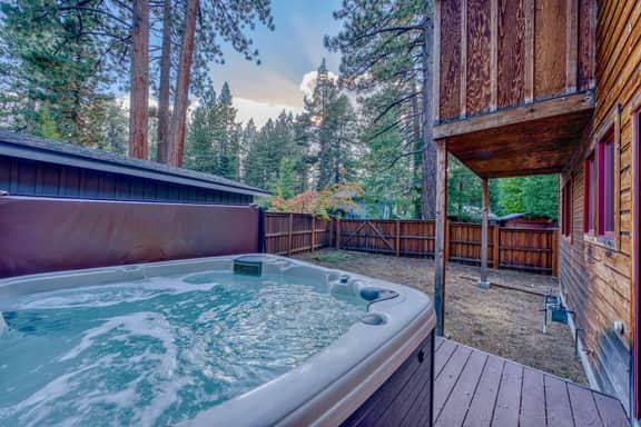630 Tahoe Island Dr - Image 2