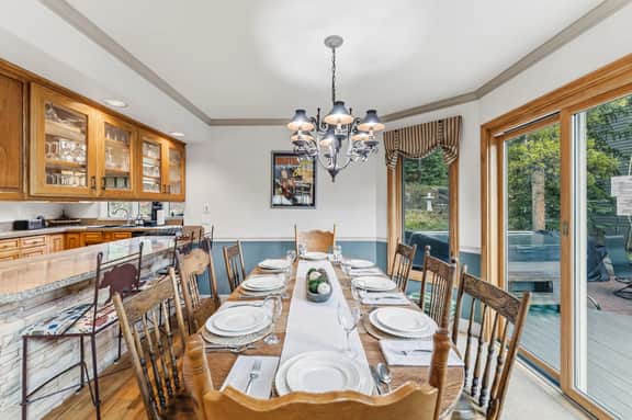 102 Lincoln Ave - Image 4