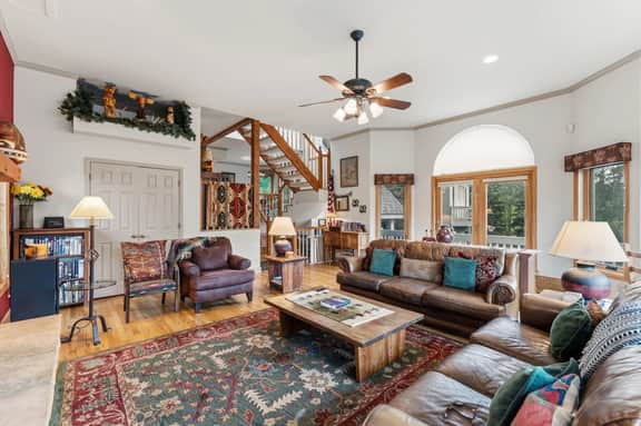 102 Lincoln Ave - Image 5