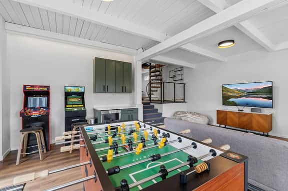 125 Braddock Ct. - Image 3