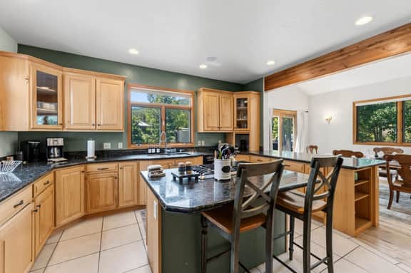 21 Mountain View - Image 4