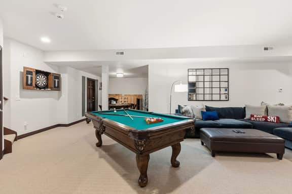 125 Castle Peak B - Image 4