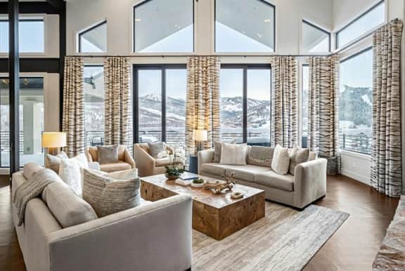 1115 Aerie Dr - Image 2