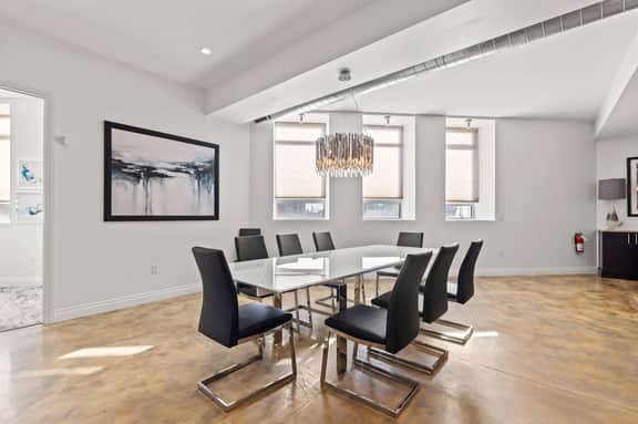 Skyline 200 – The Aristocrat - Image 4