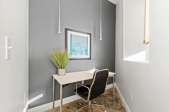 Skyline 200 – The Aristocrat - Image 3