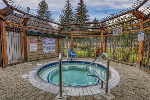 134 Lake Forest Glen - Image 5