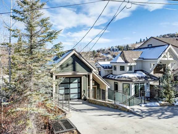 532 Woodside Ave - Image 2