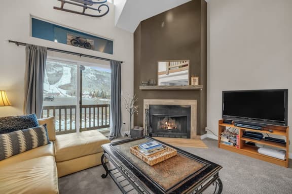 Powder Pointe 302B - Image 1