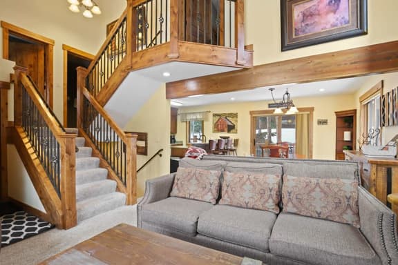 113 Streamside Cir - Image 1
