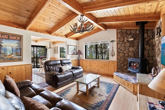 236 Agatam Ave - Image 1